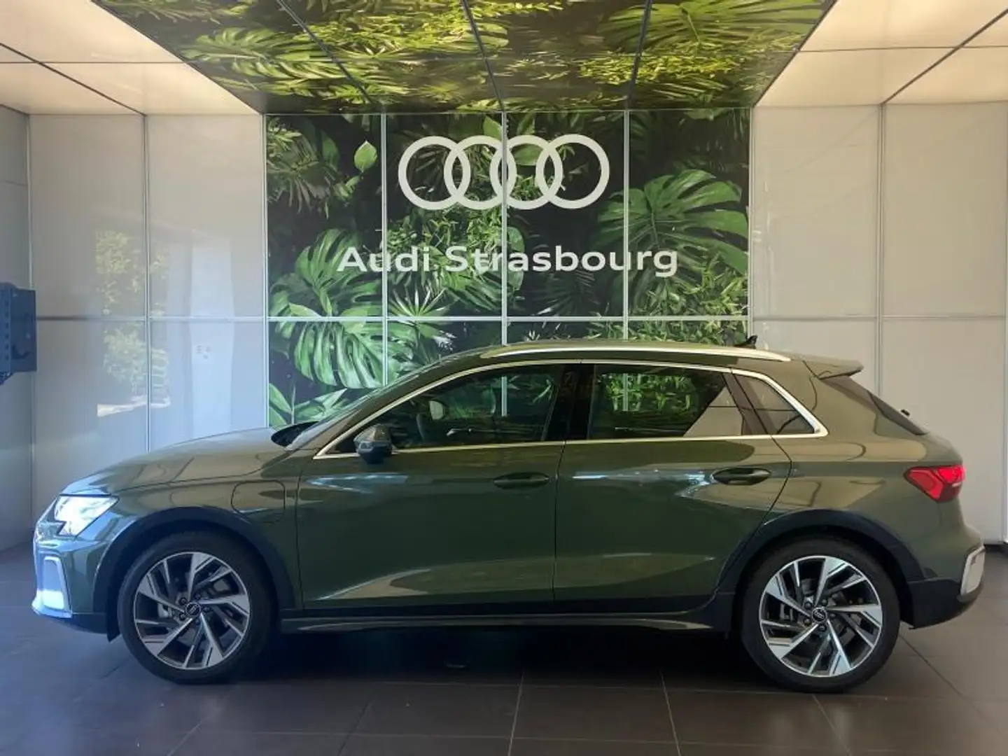 Audi A3 40 TFSI e 204ch PHEV Avus S tronic 6 - 2