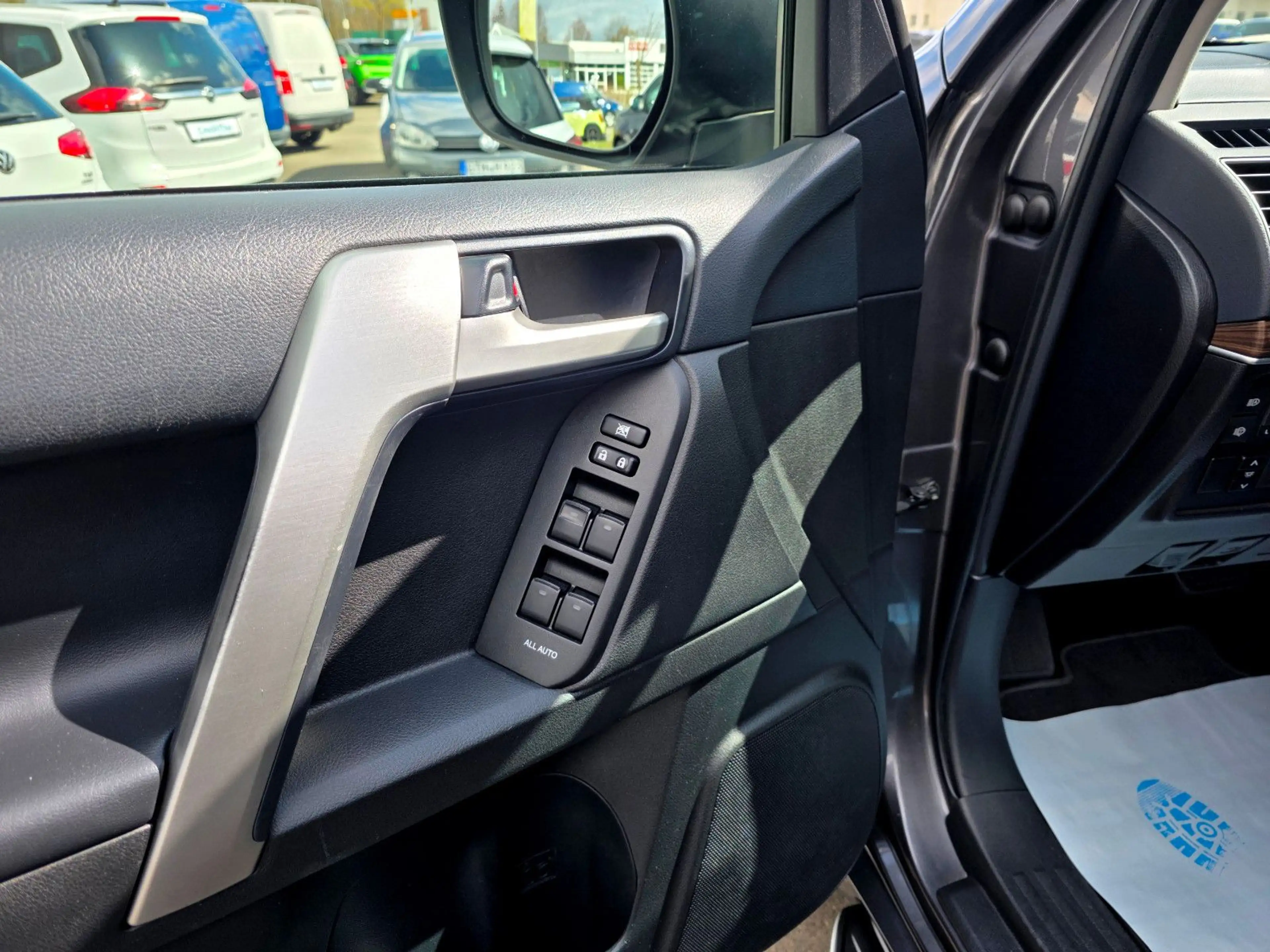 Toyota Land Cruiser Executive LED/Schiebed./Leder/Navi — photo 11
