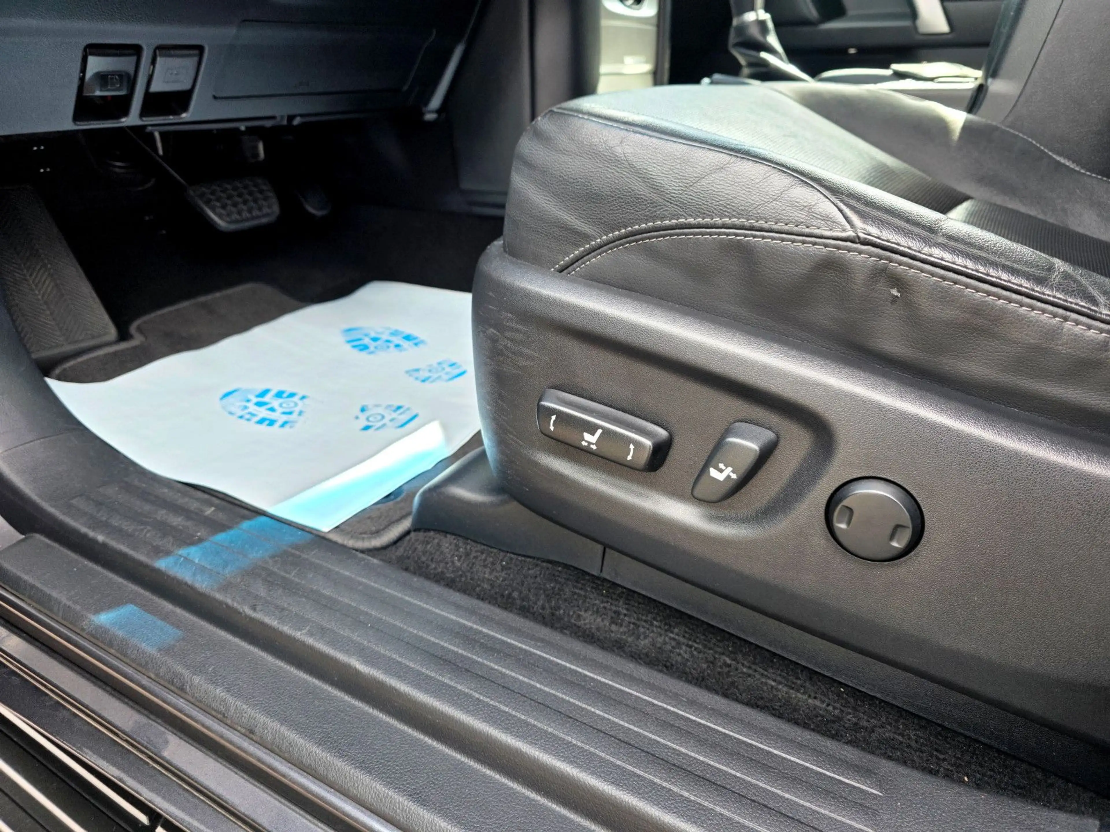 Toyota Land Cruiser Executive LED/Schiebed./Leder/Navi — photo 15