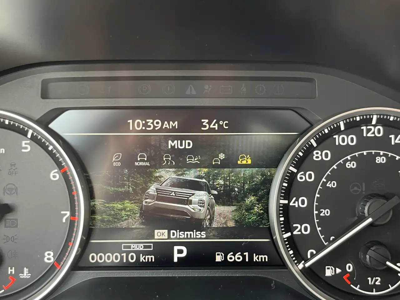Mitsubishi Outlander снимка Mitsubishi Outlander