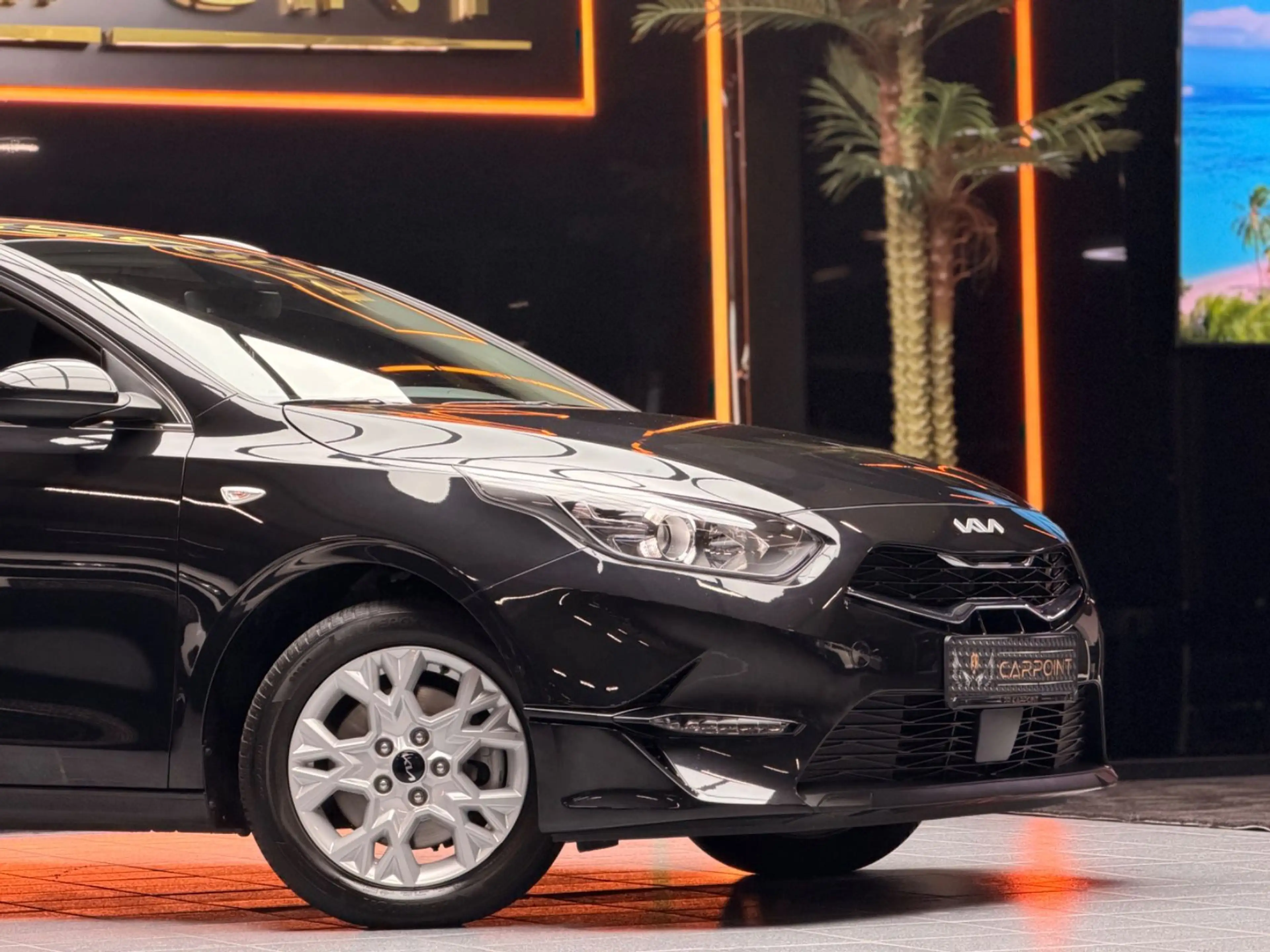 Kia Ceed / cee'd LED 1.5l/BT/LHZ/CAM/CarPlay/ — photo 9