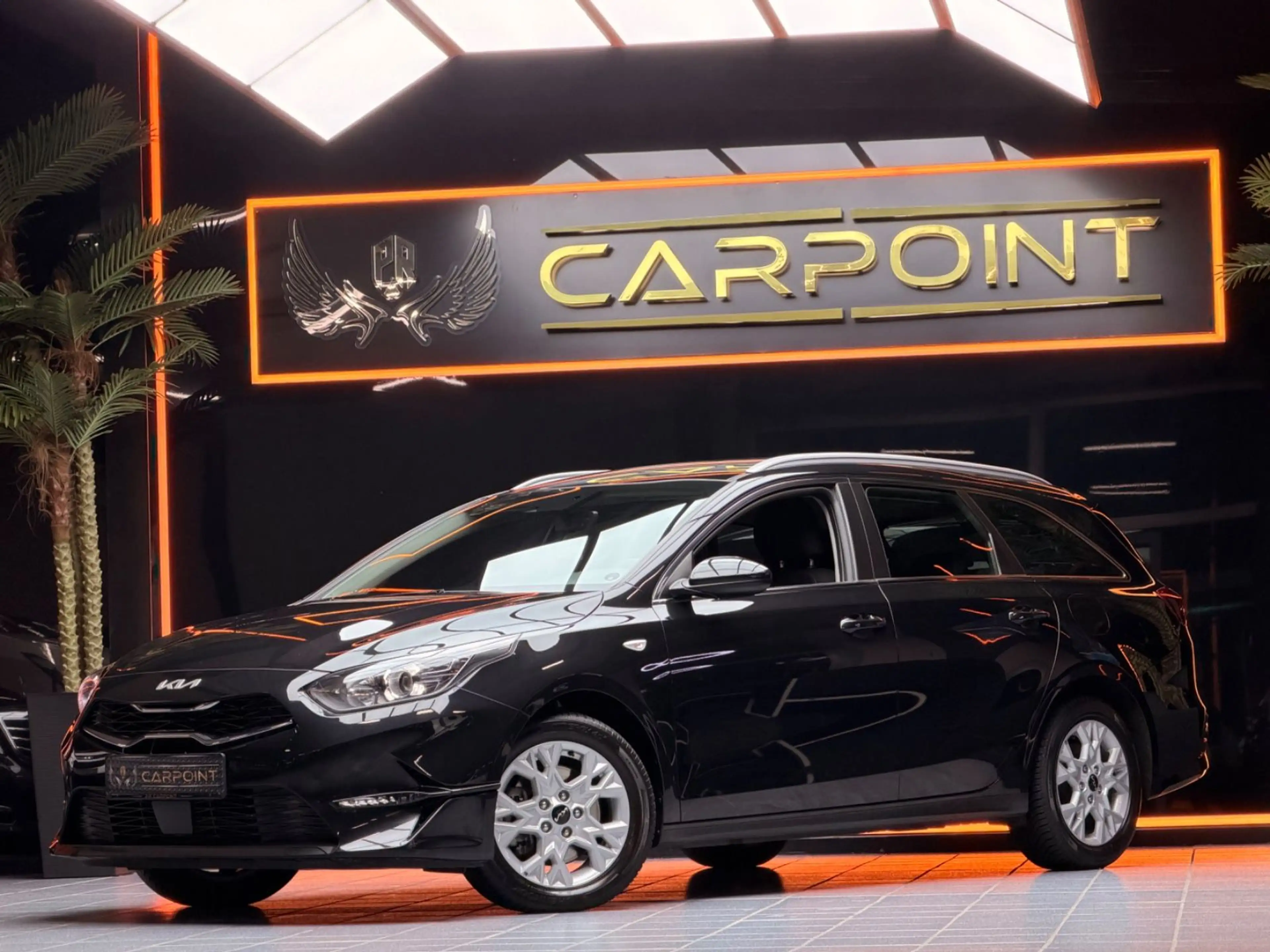 Kia Ceed / cee'd LED 1.5l/BT/LHZ/CAM/CarPlay/ — photo 3