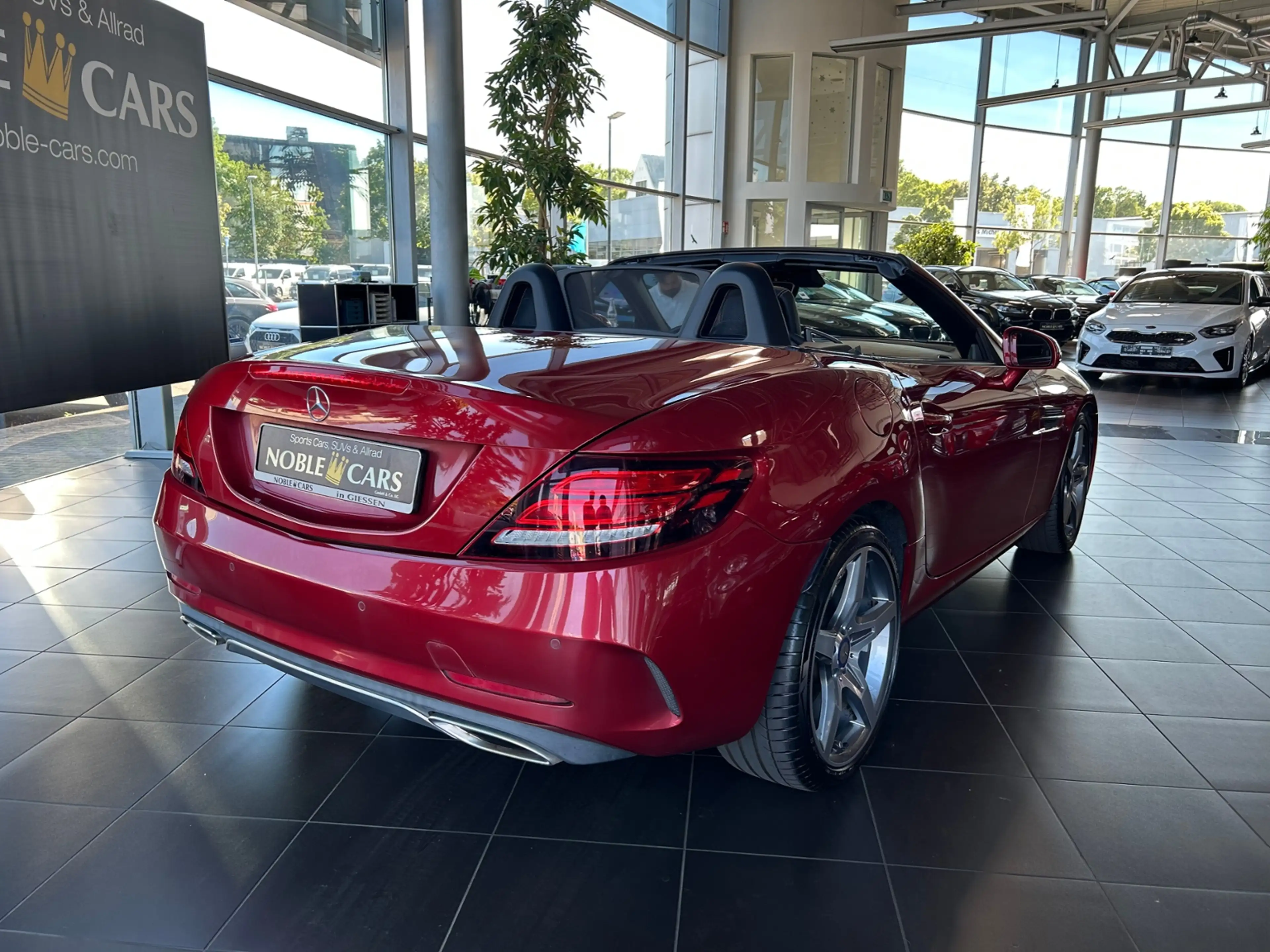 Mercedes-Benz SLC 300 Roadster AMG Line KLIMA LED NAVI — photo 7