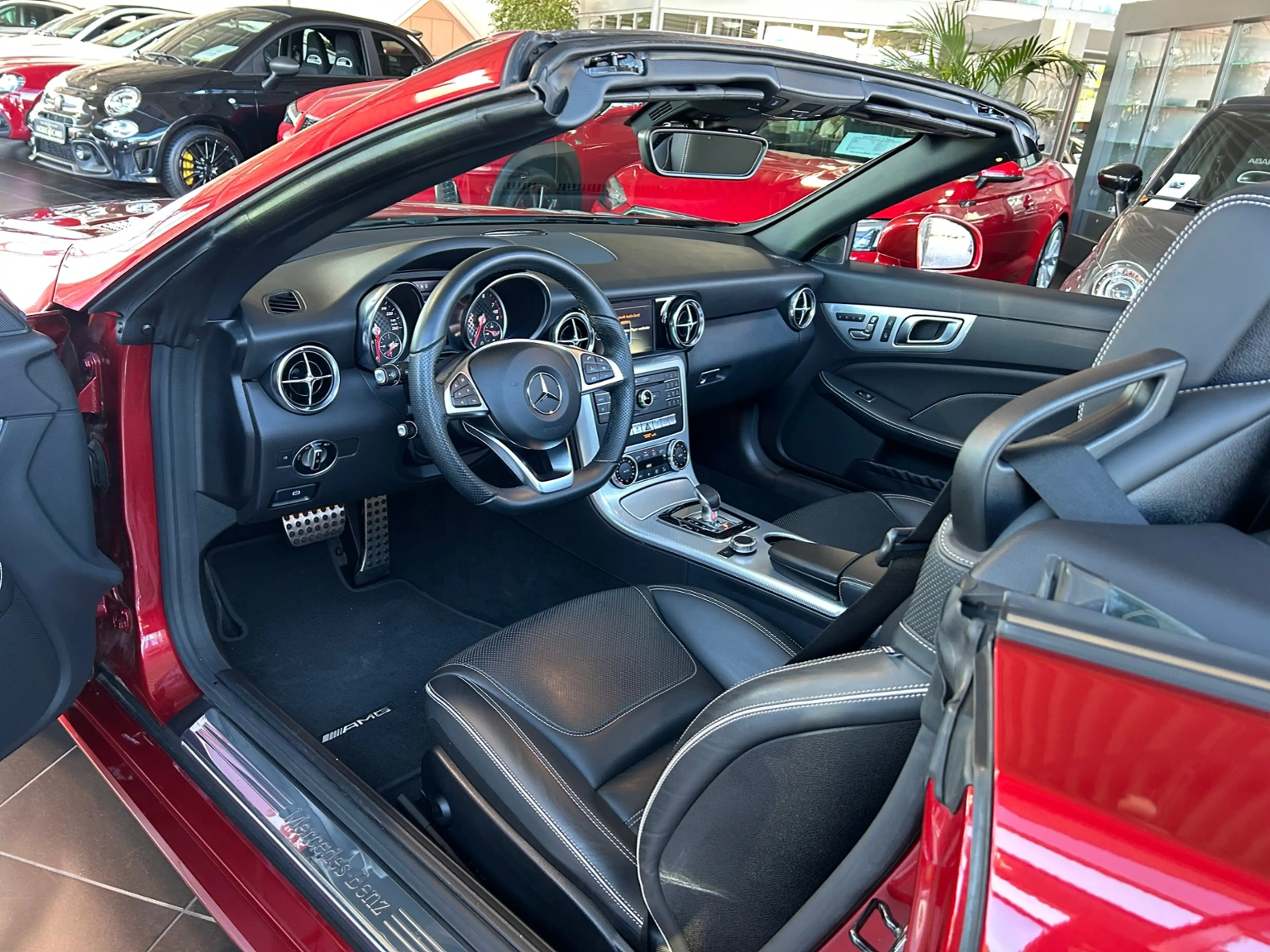 Mercedes-Benz SLC 300 Roadster AMG Line KLIMA LED NAVI — photo 9