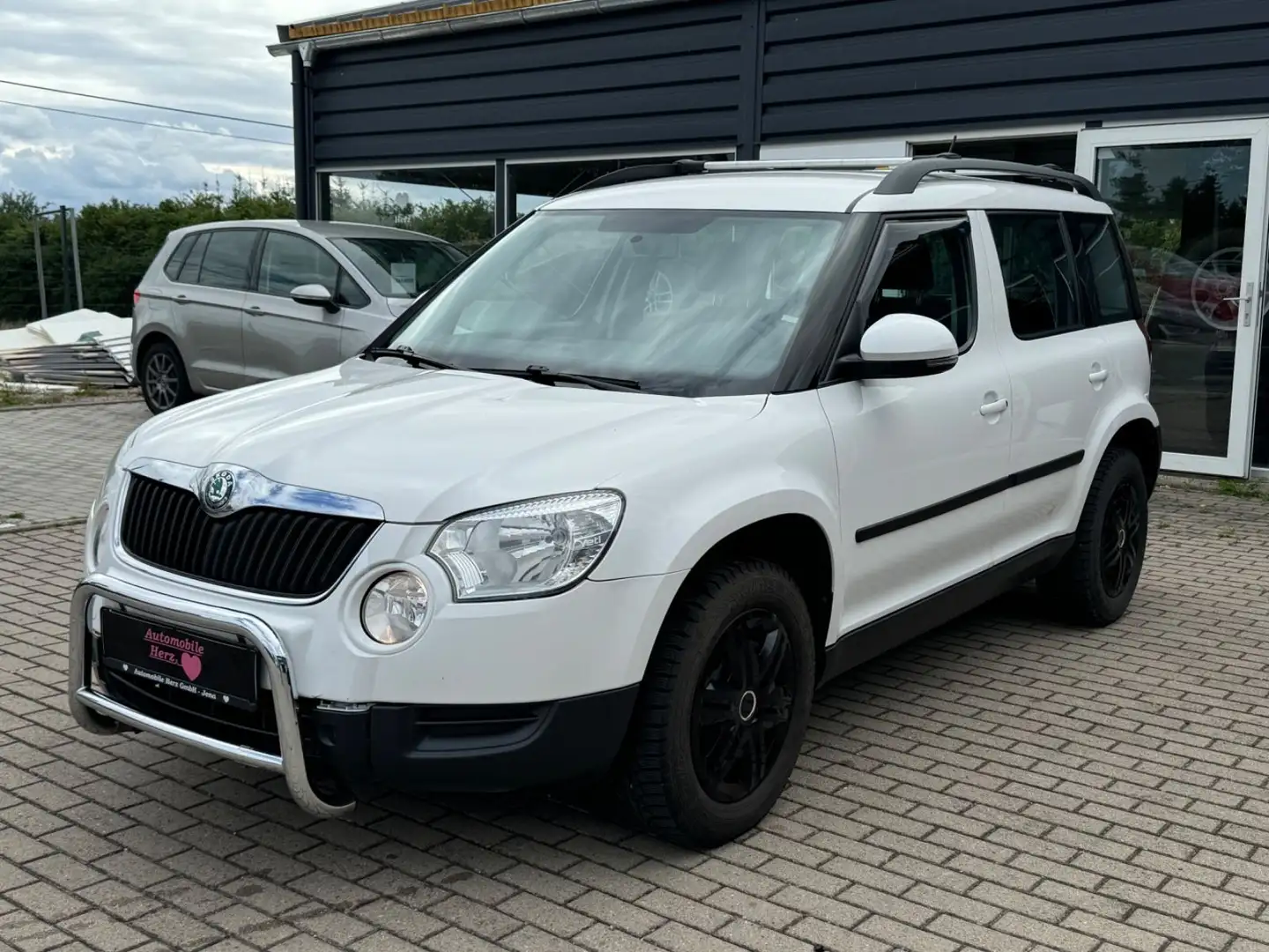 Skoda Yeti *AHK*Navi*Sitzheiz*TUV* Weiß - 1