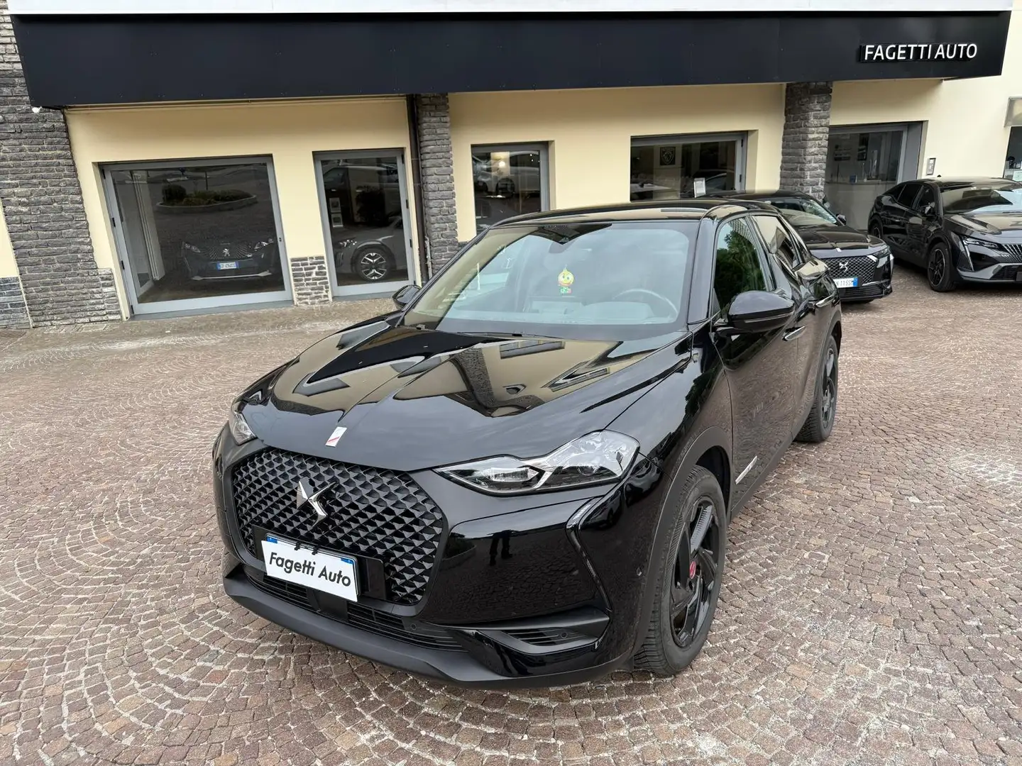 DS Automobiles DS 3 Crossback 50 kWh E-TENSE PERFORMANCE LINE OBC 11KW Nero - 1