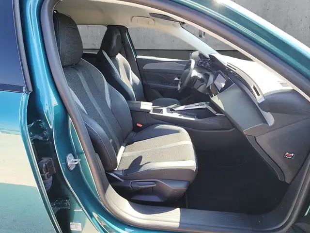 Peugeot 308 SW view 13