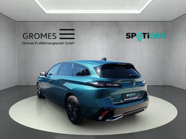 Peugeot 308 SW view 5
