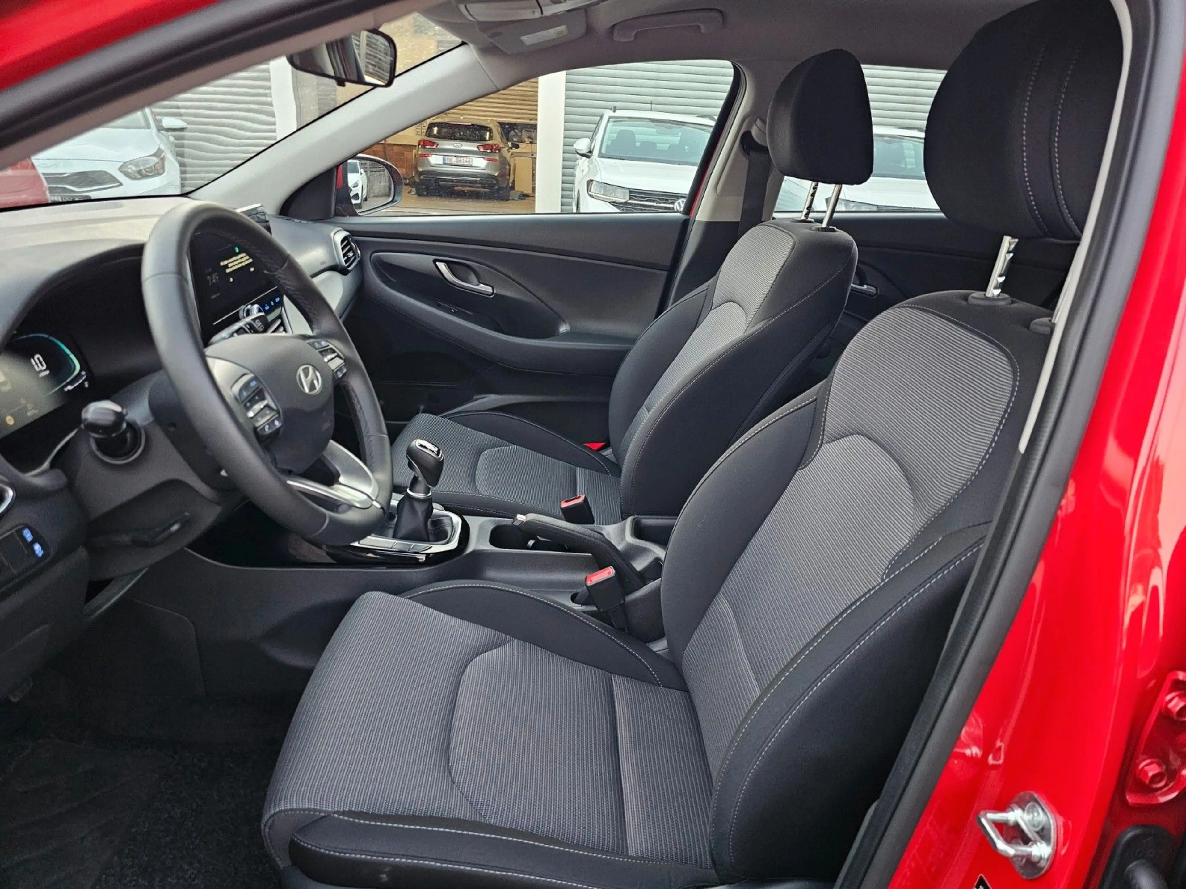 Hyundai i30 1.0 T-GDI Family — photo 11