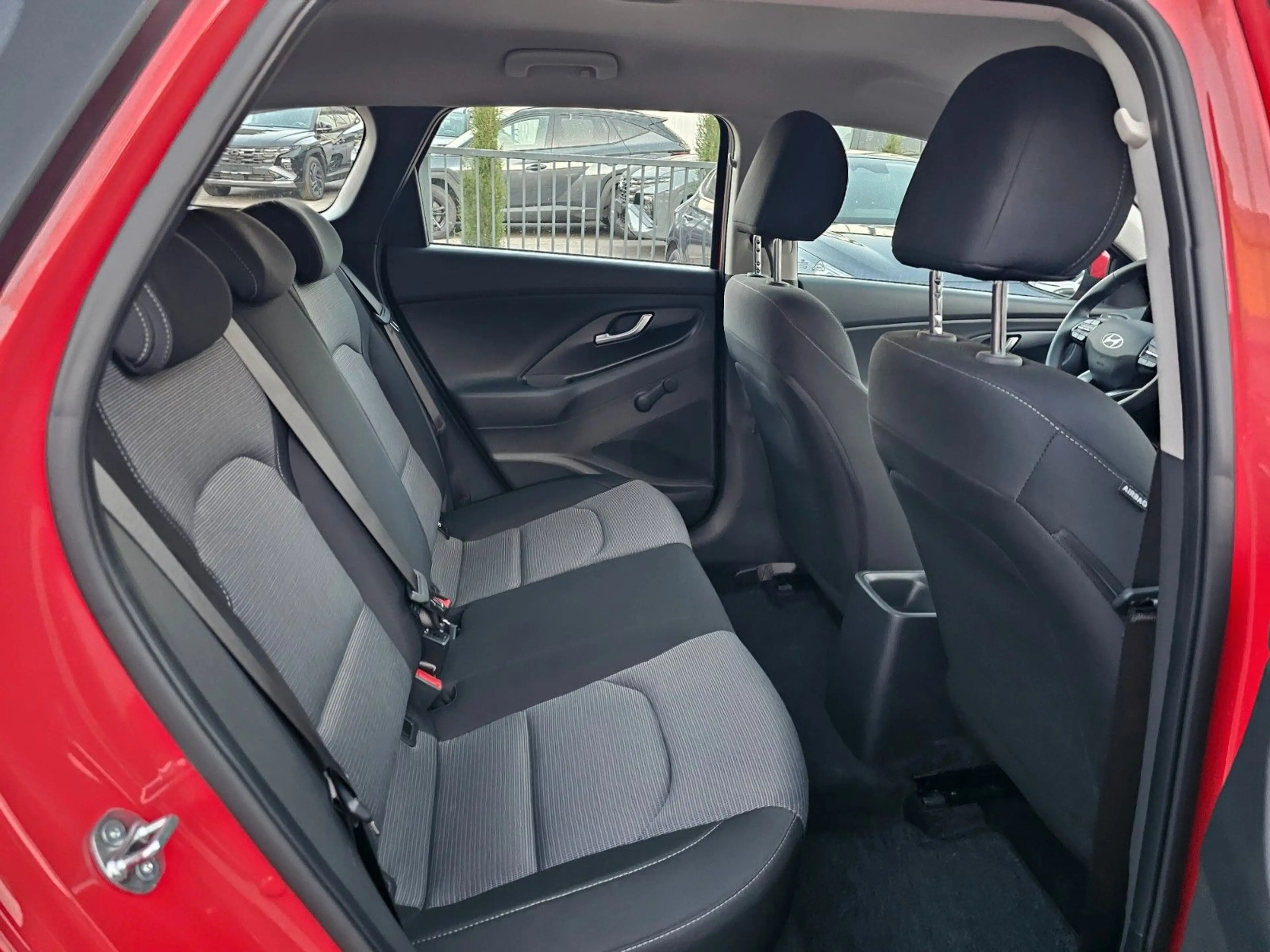 Hyundai i30 1.0 T-GDI Family — photo 8