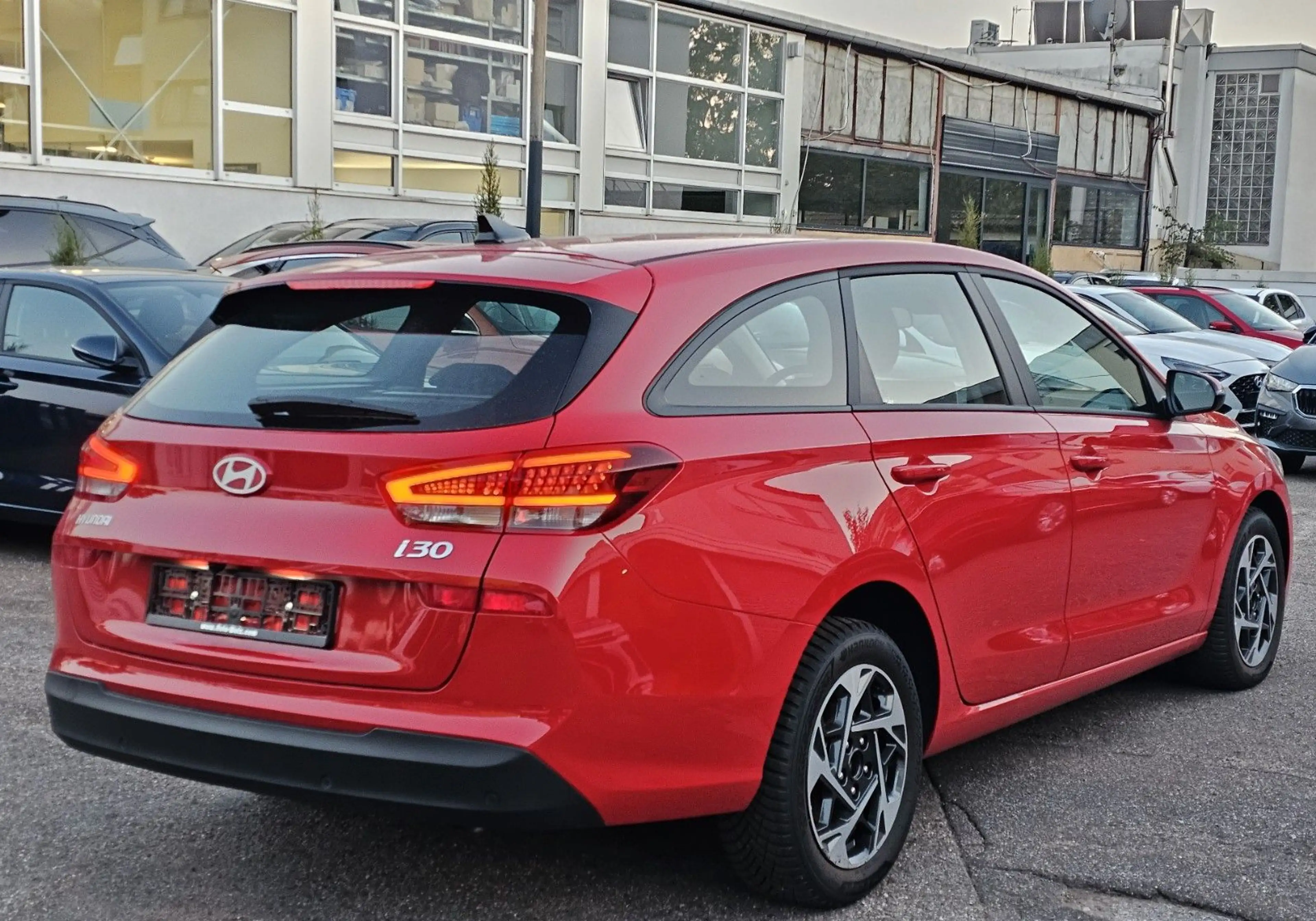 Hyundai i30 1.0 T-GDI Family — photo 3