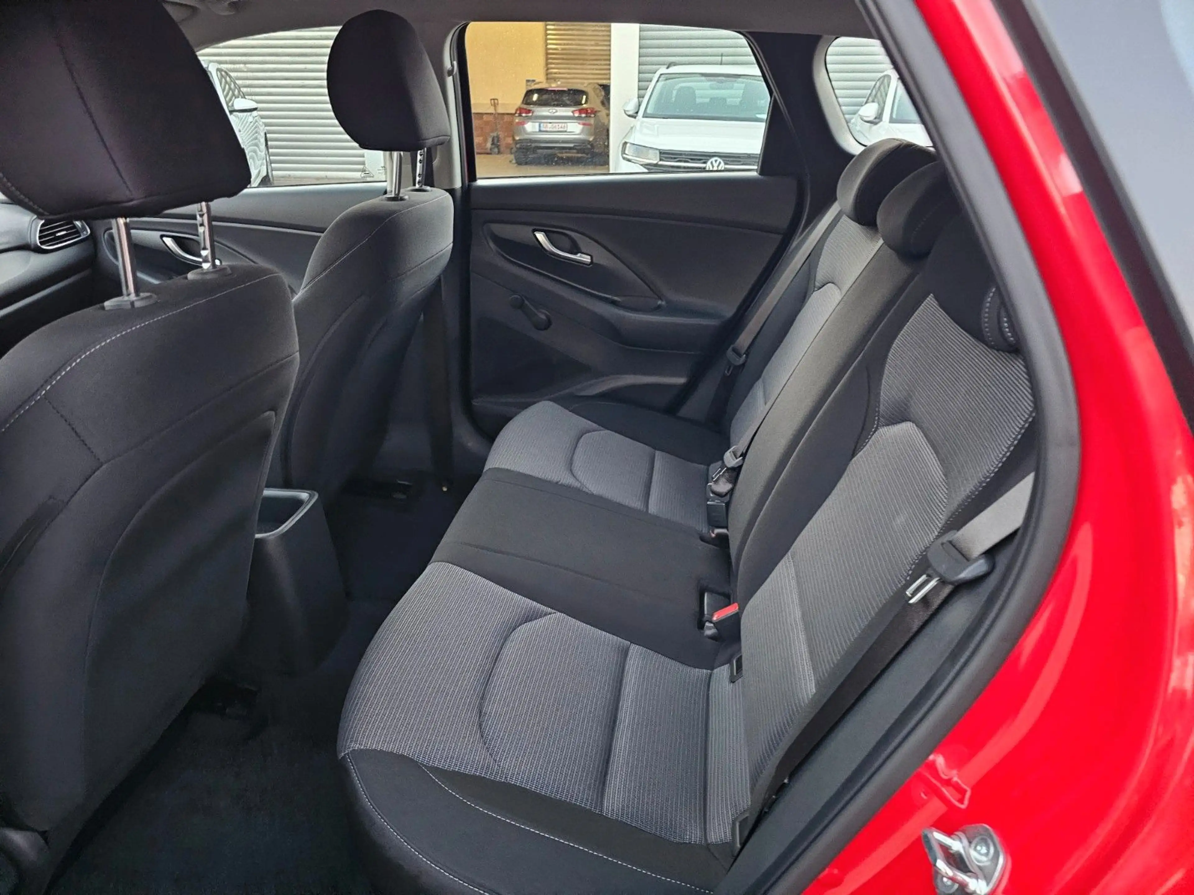 Hyundai i30 1.0 T-GDI Family — photo 10