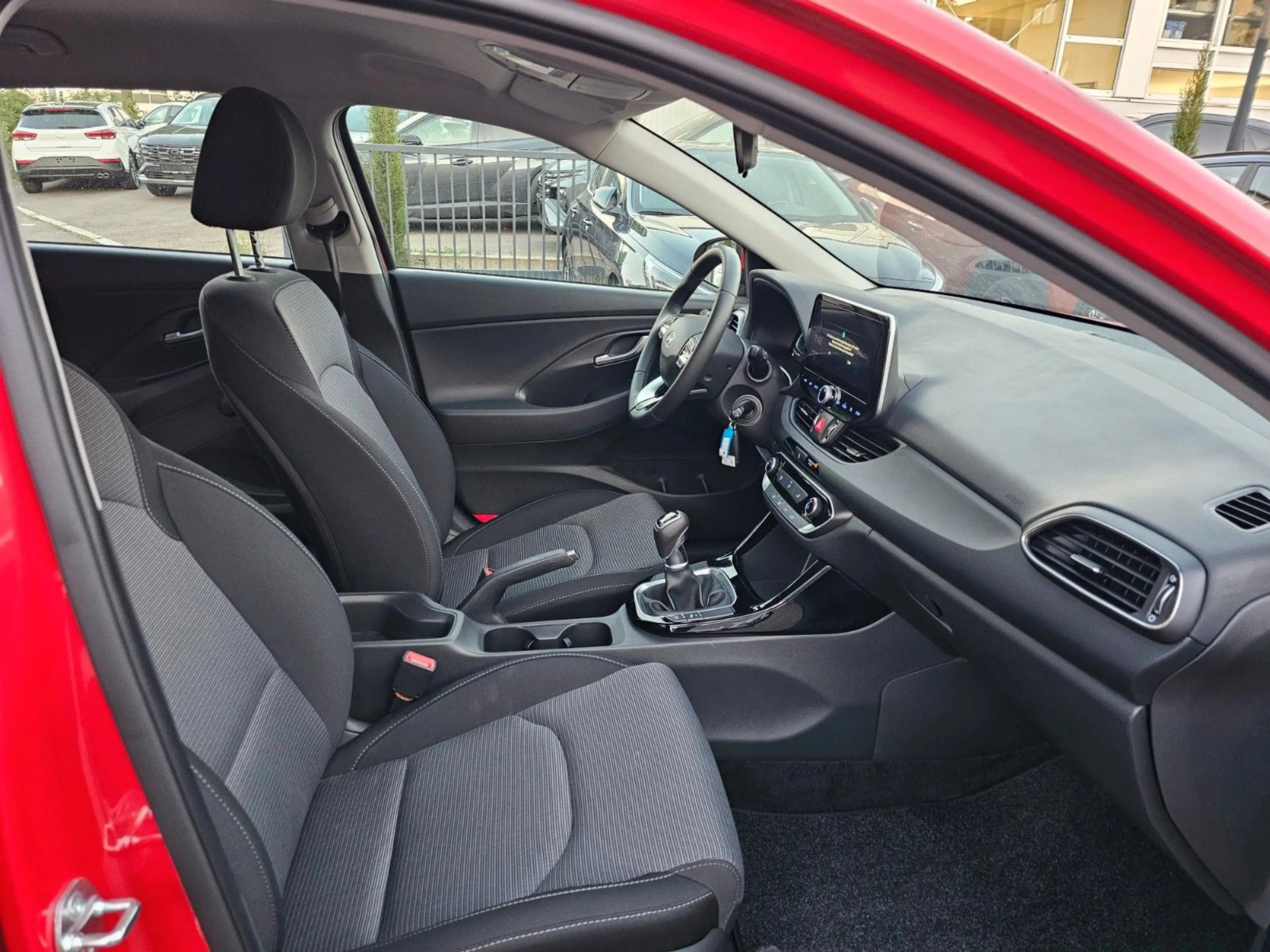 Hyundai i30 1.0 T-GDI Family — photo 6