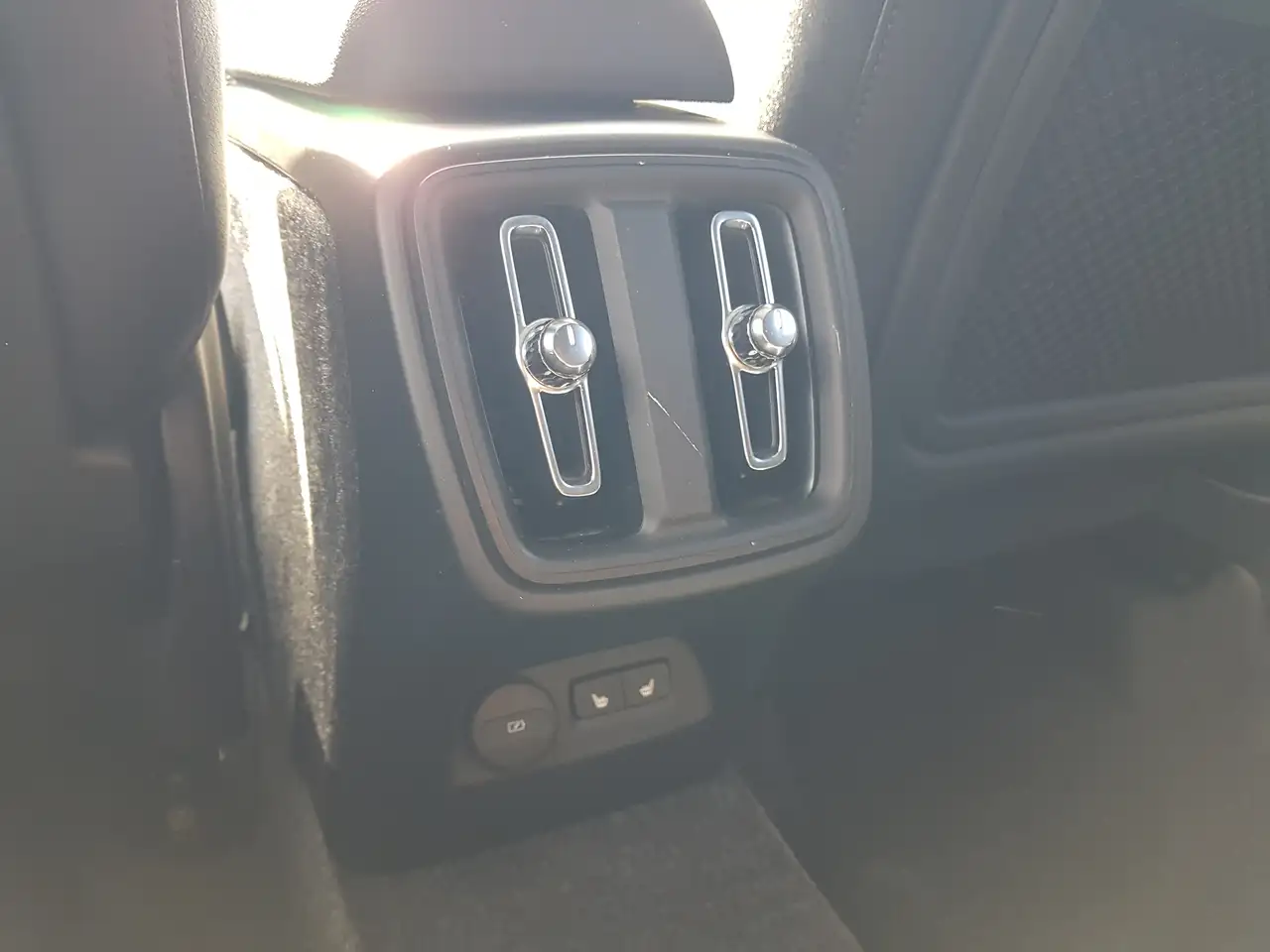 Volvo XC40 снимка Volvo XC40