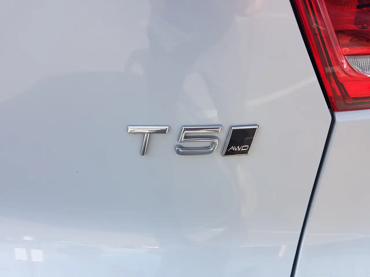 Volvo XC40 снимка Volvo XC40