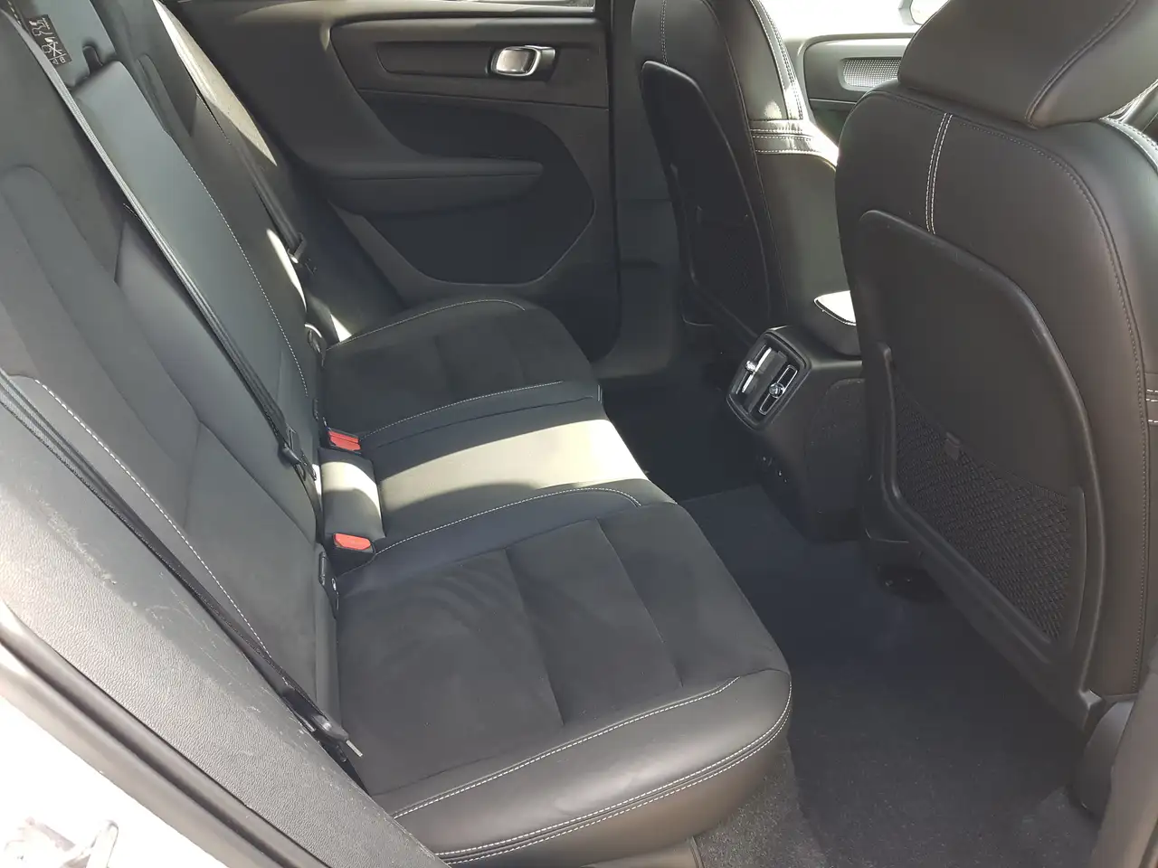 Volvo XC40 снимка Volvo XC40
