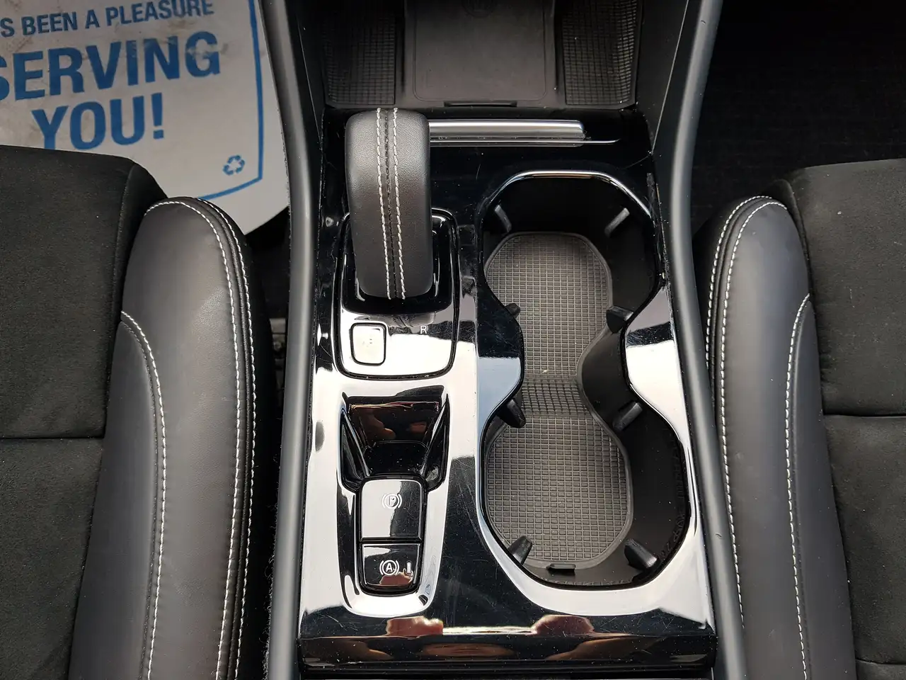 Volvo XC40 снимка Volvo XC40