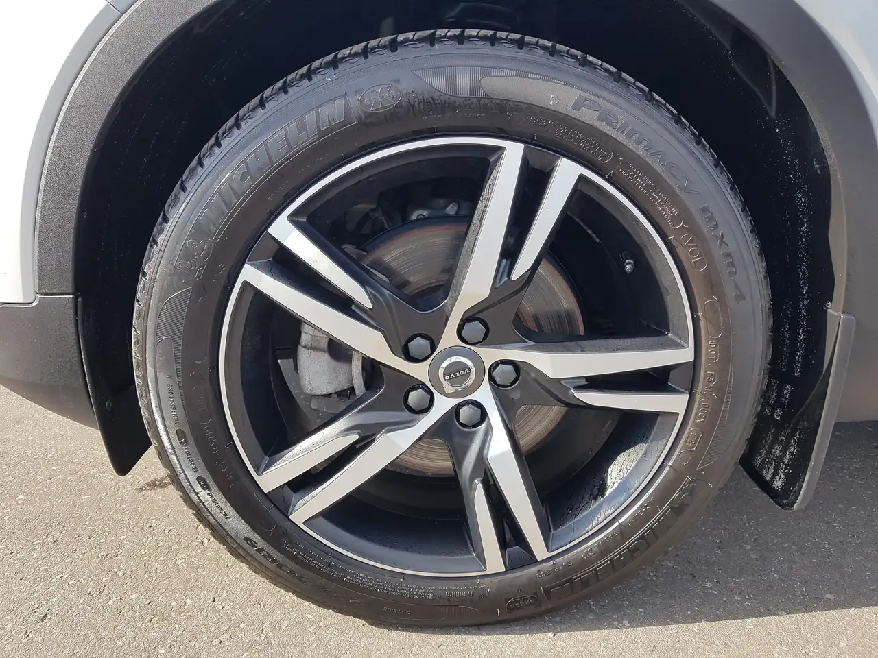 Volvo XC40 снимка Volvo XC40