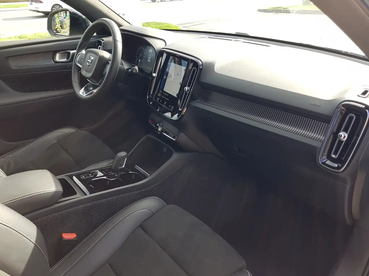 Volvo XC40 снимка Volvo XC40