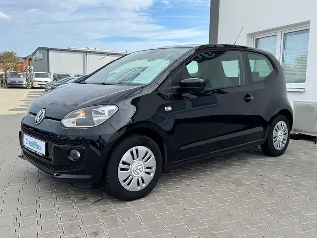 Volkswagen up! view 3