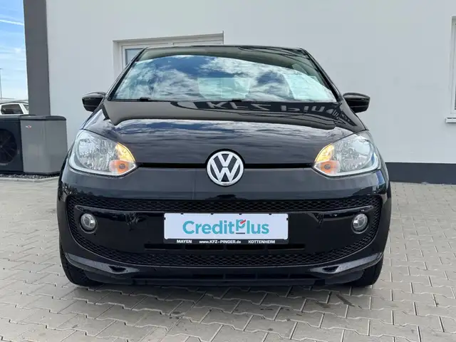 Volkswagen up! view 4