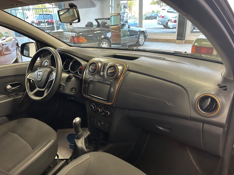 Dacia Sandero II Stepway Celebration KM19033 — photo 13