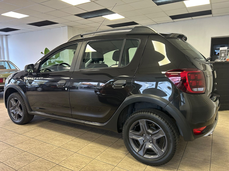 Dacia Sandero II Stepway Celebration KM19033 — photo 8