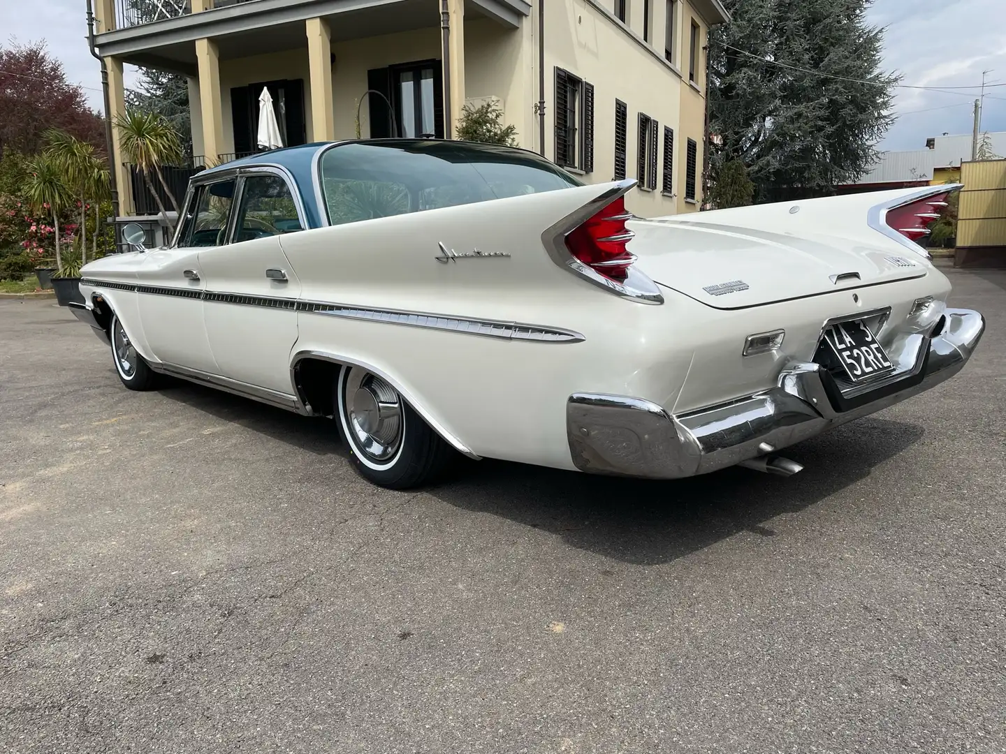 Oldtimer De Soto Desoto adventurer Blanc - 1