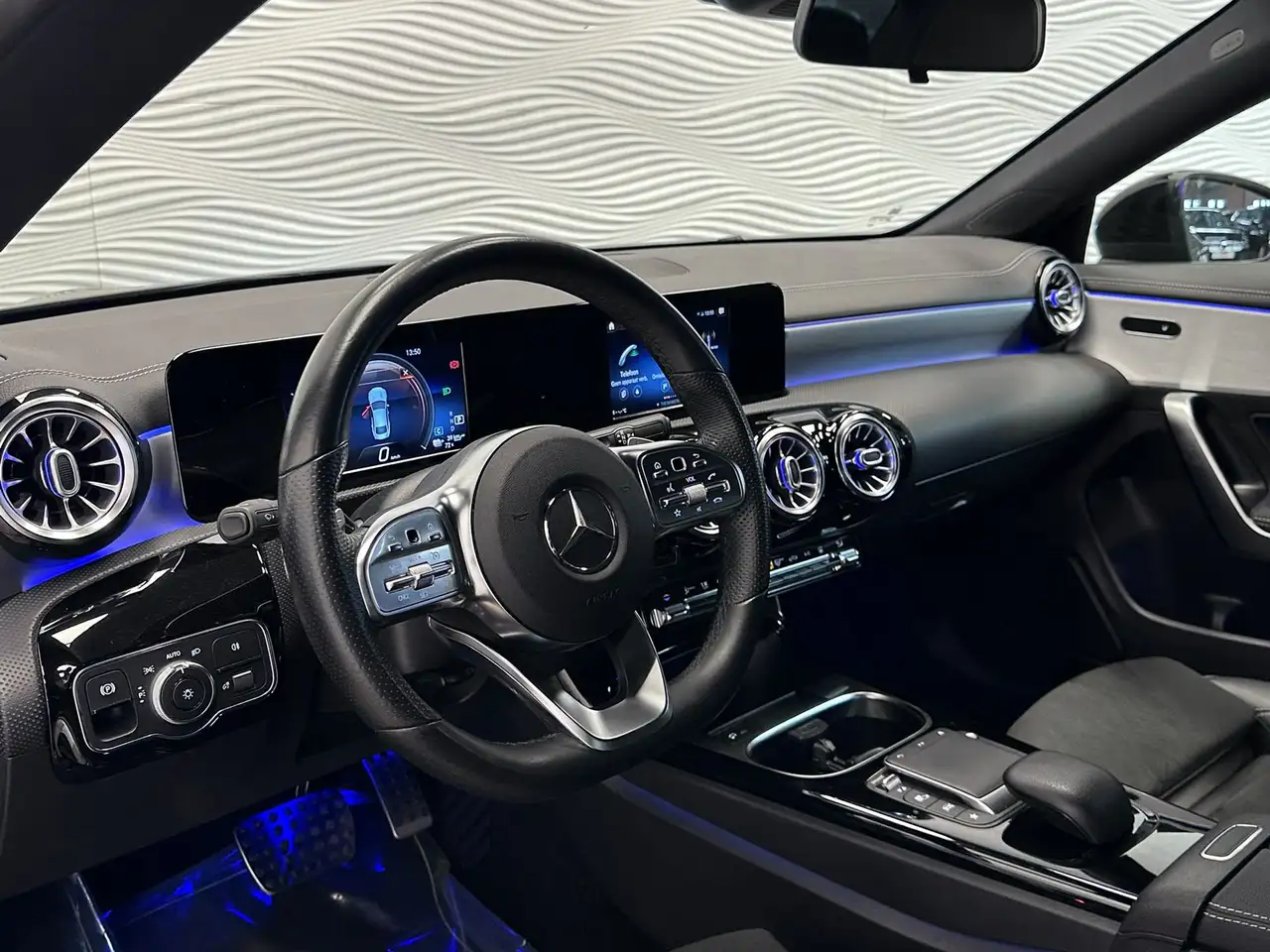 Mercedes-Benz CLA 250e*PHEV*AMG*CARPLAY*PDC*NIGHT*, миниатюра 16