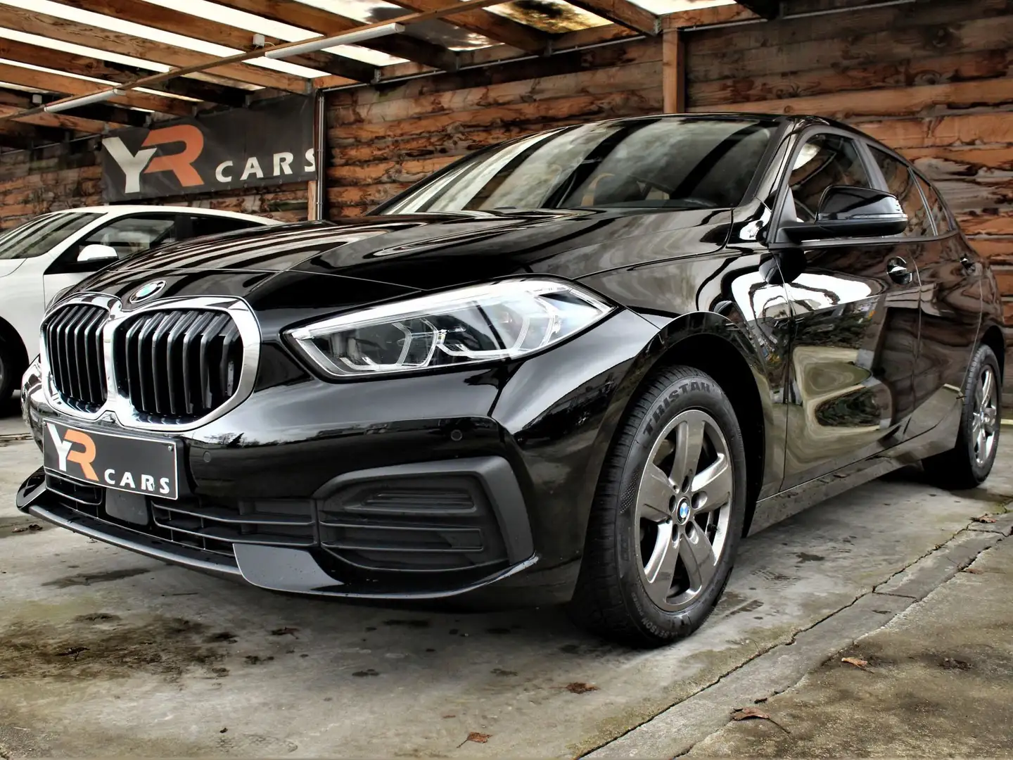 BMW 118 i Automaat - Digitaal dash - Carplay - LED Black - 1