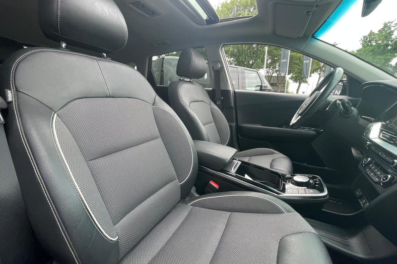 Kia e-Niro DynamicPlusLine 64 kWh | 100% SOH | Trekhaak | — photo 13