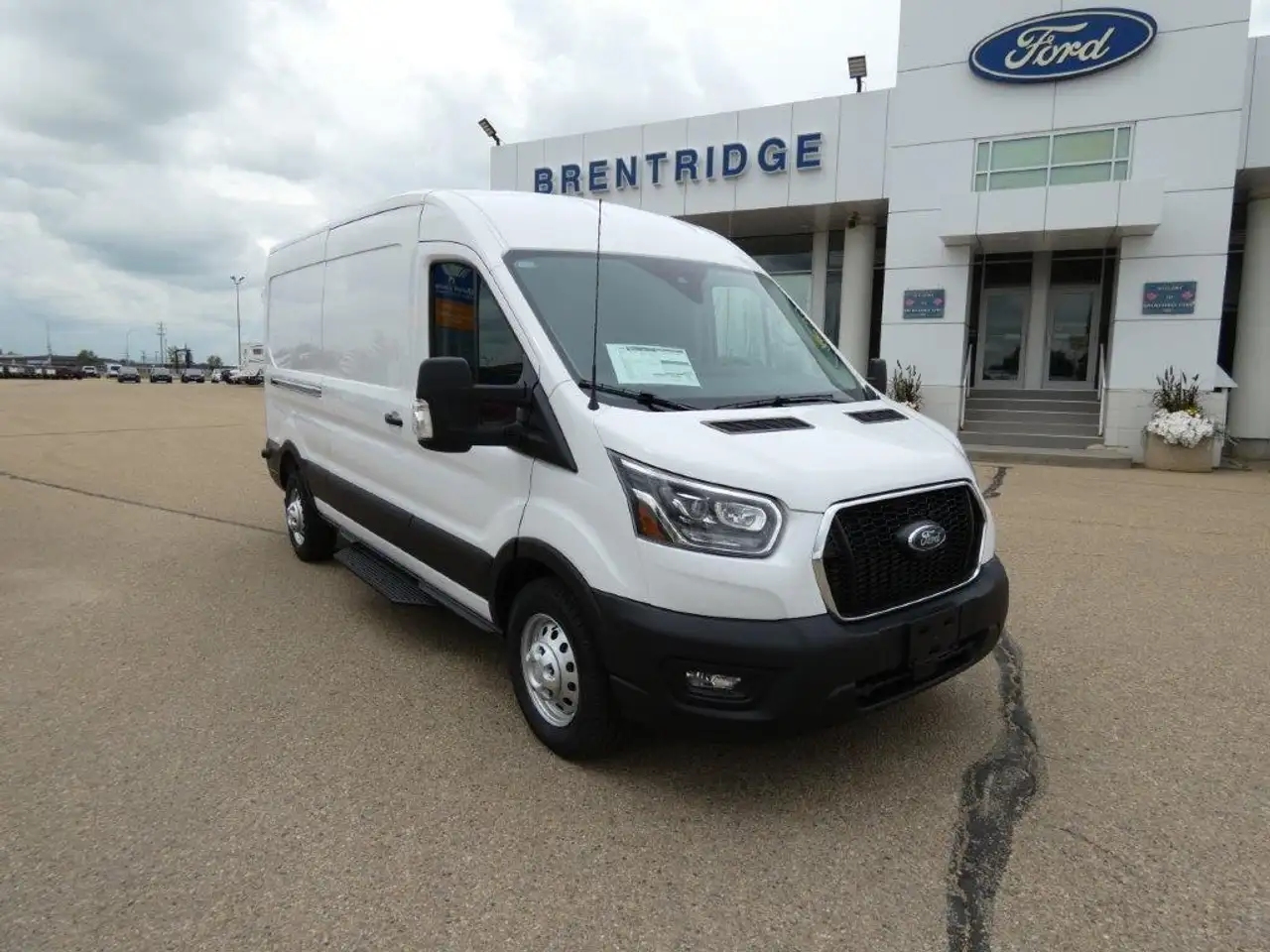 Ford Transit Cargo Van снимка Ford Transit Cargo Van