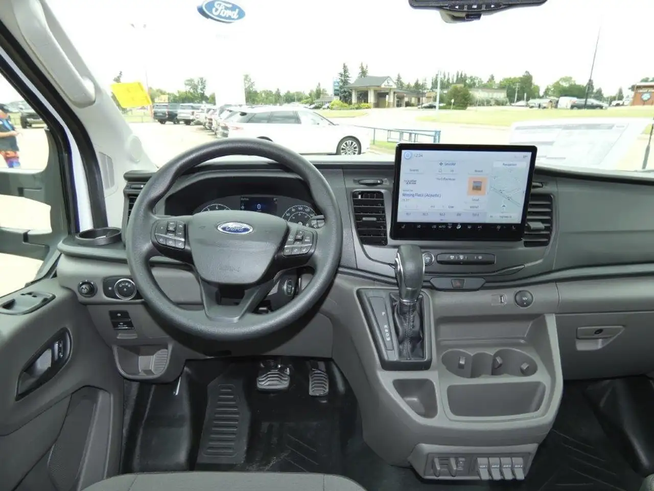 Ford Transit Cargo Van снимка Ford Transit Cargo Van