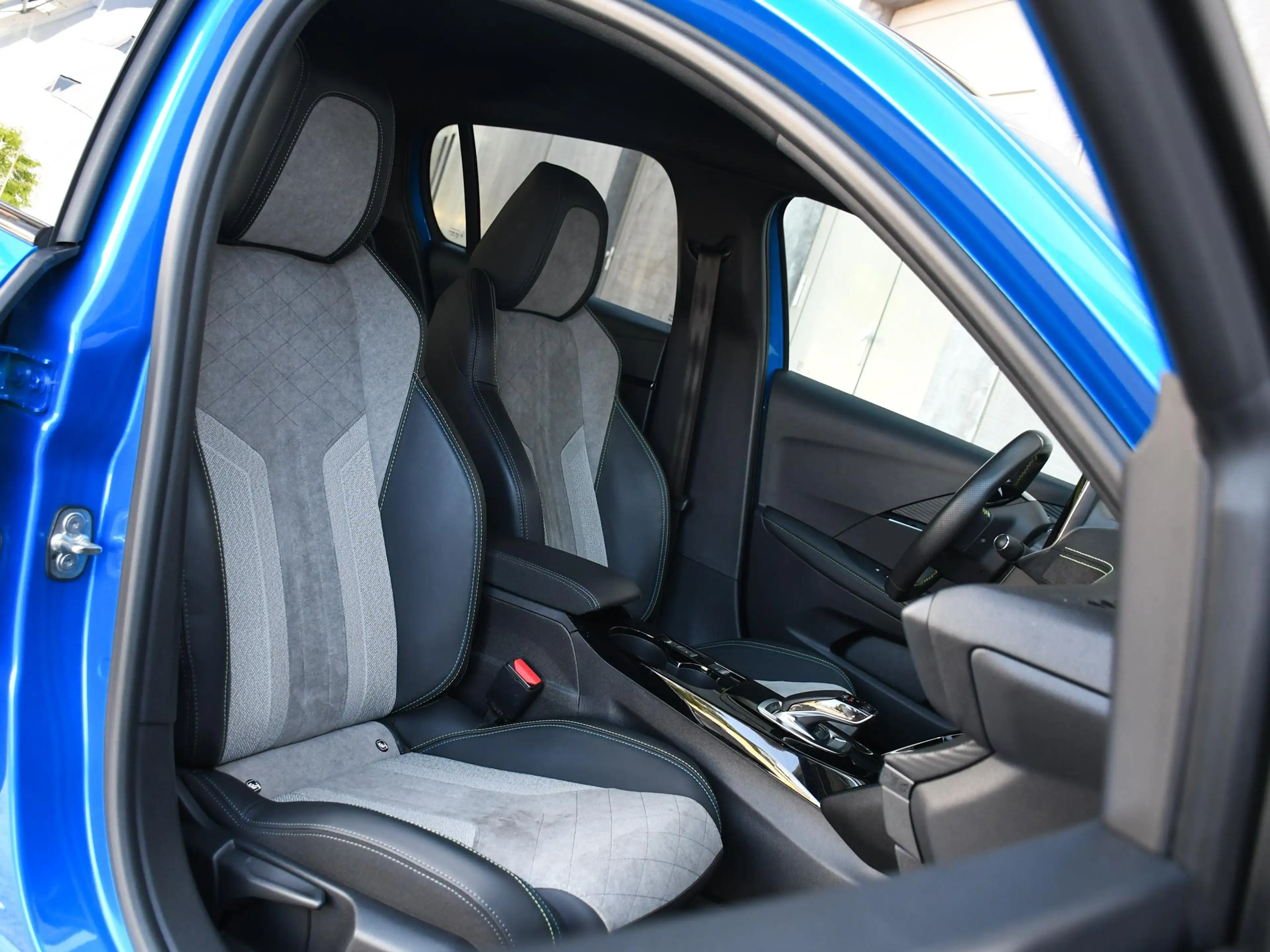 Peugeot e-208 EV GT Pack 50 kWh 136pk Automaat CAMERA | DODE HOE — photo 11