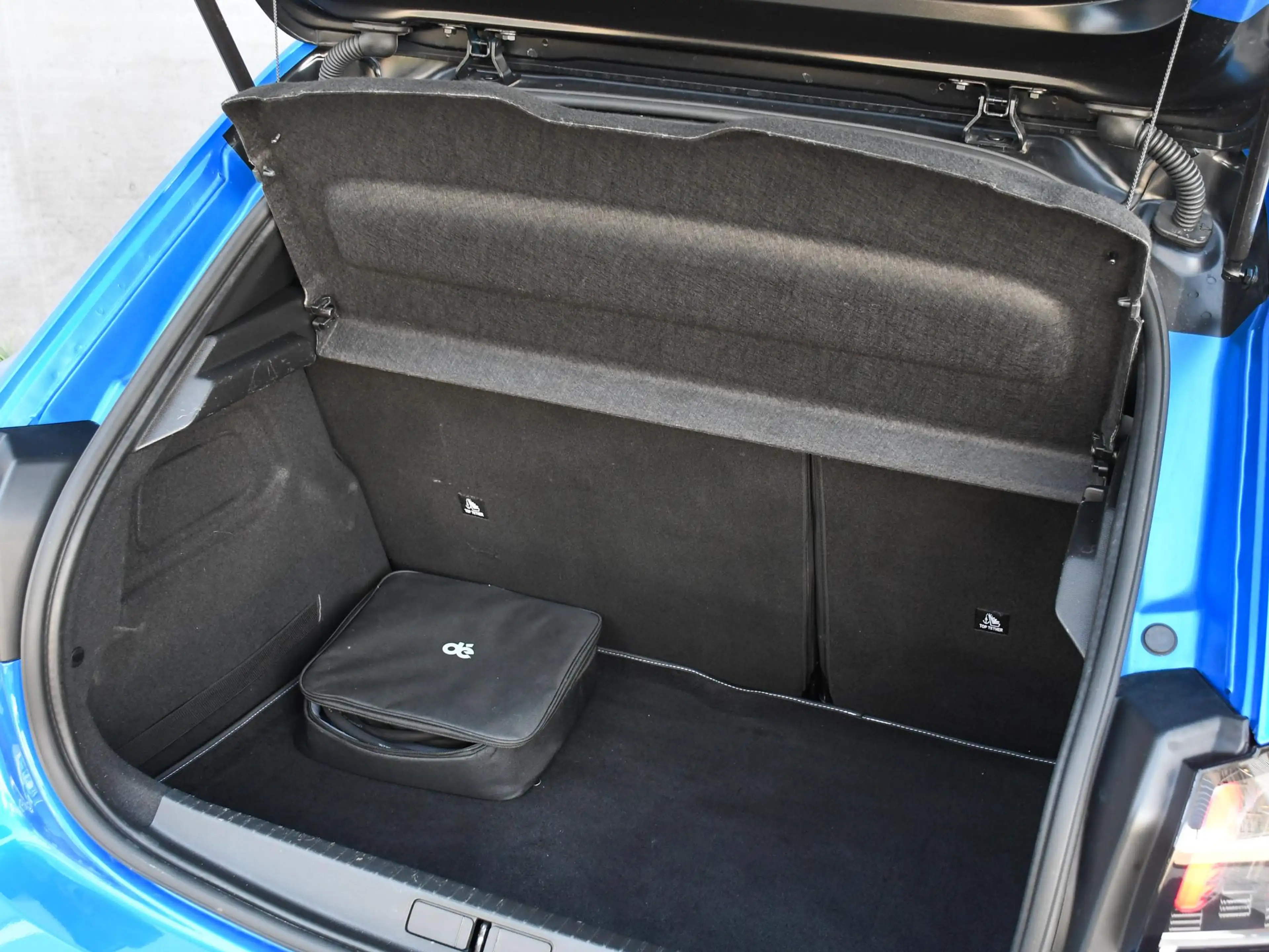 Peugeot e-208 EV GT Pack 50 kWh 136pk Automaat CAMERA | DODE HOE — photo 13