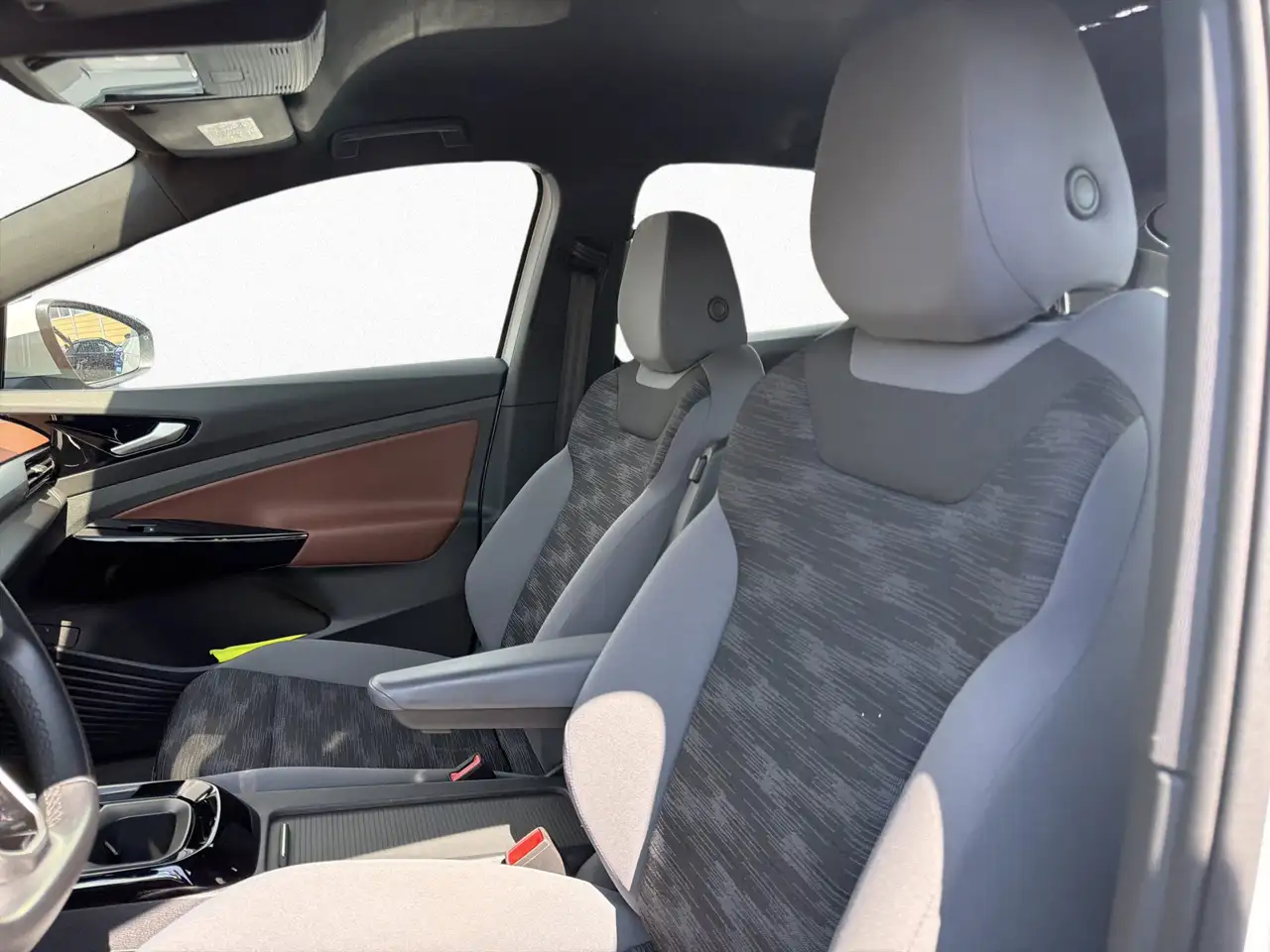 Volkswagen ID.5 Pro Performance 77 kWh KAMERA NAVI SHZ 10