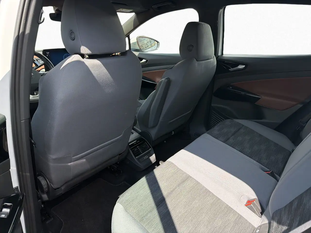 Volkswagen ID.5 Pro Performance 77 kWh KAMERA NAVI SHZ 11