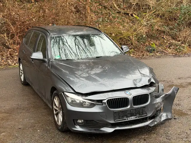BMW 320 d Automatik Airbags OK fahrbereit Navi Prof