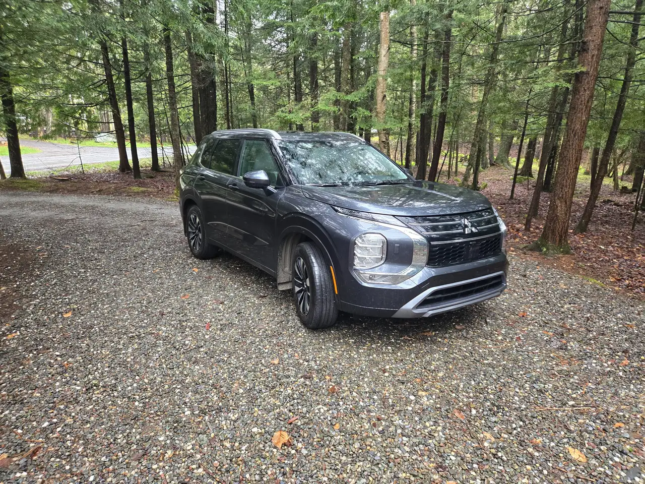 2025 Mitsubishi Outlander