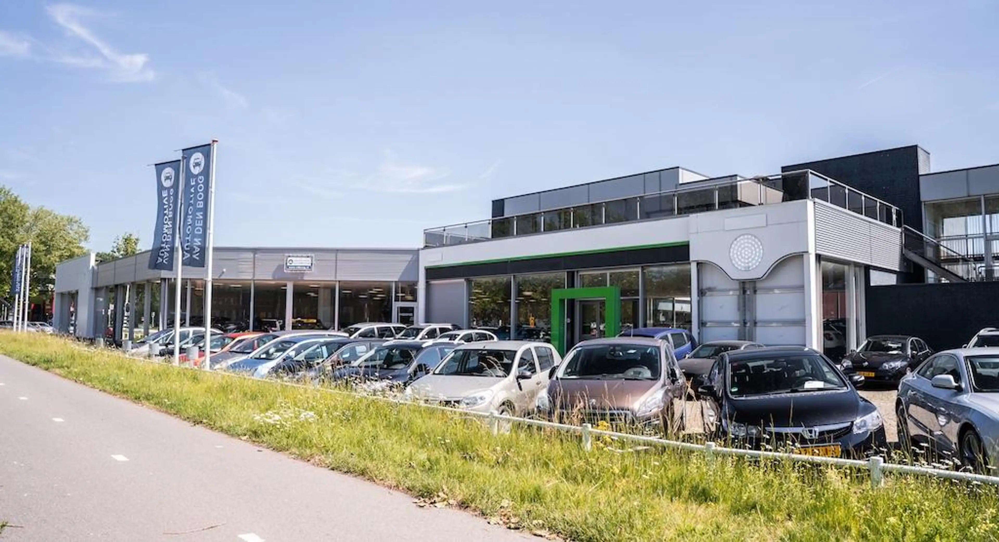 BMW X1 sDrive18i Executive — photo 30