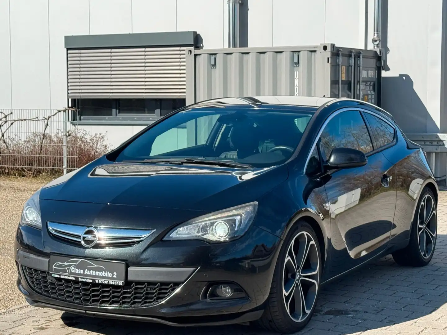 Opel Astra J GTC Innovation/MFL/Tempomat/SHZ/Klimaaut Fekete - 1