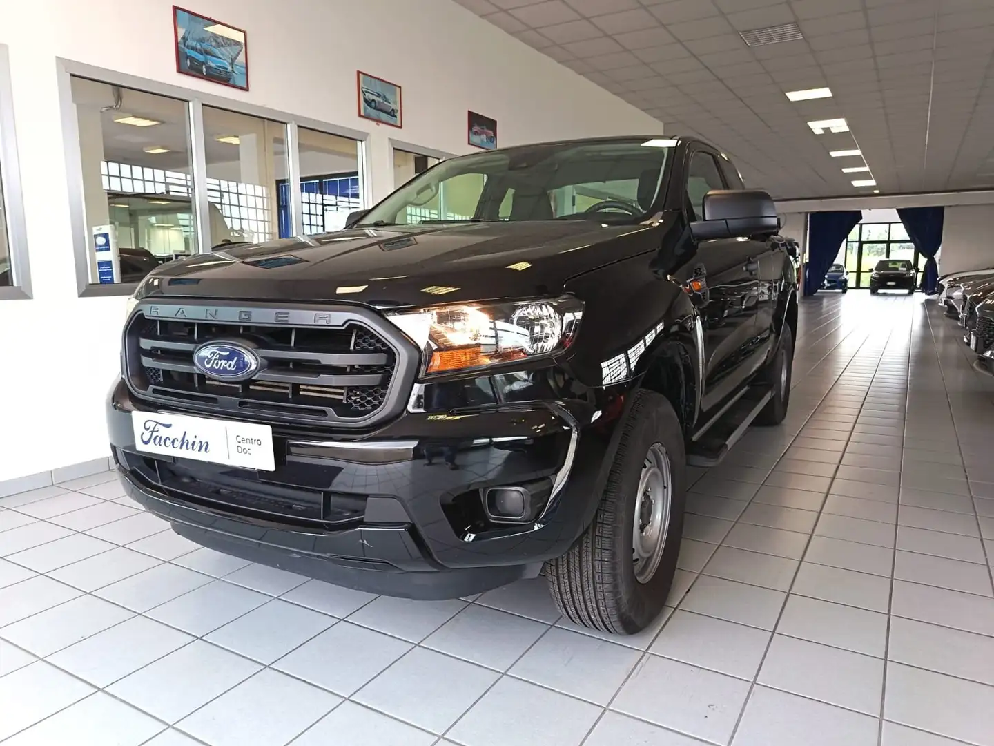 Ford Ranger 2.0 Ecoblue 170cv Super Cab 4wd XL Noir - 1