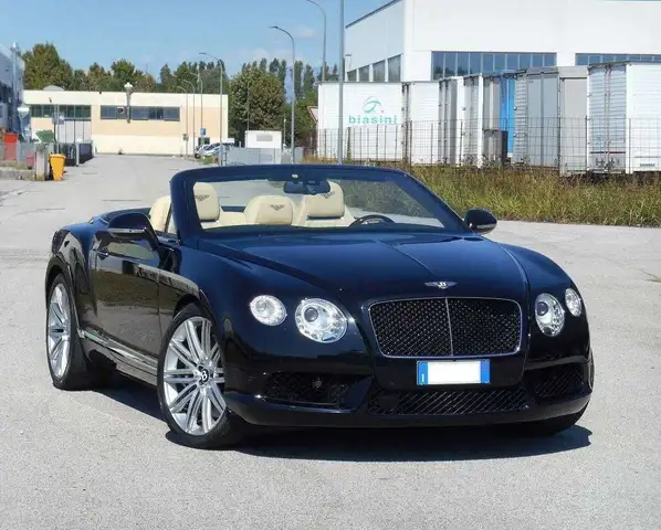 Bentley Continental GTC V8 Mulliner