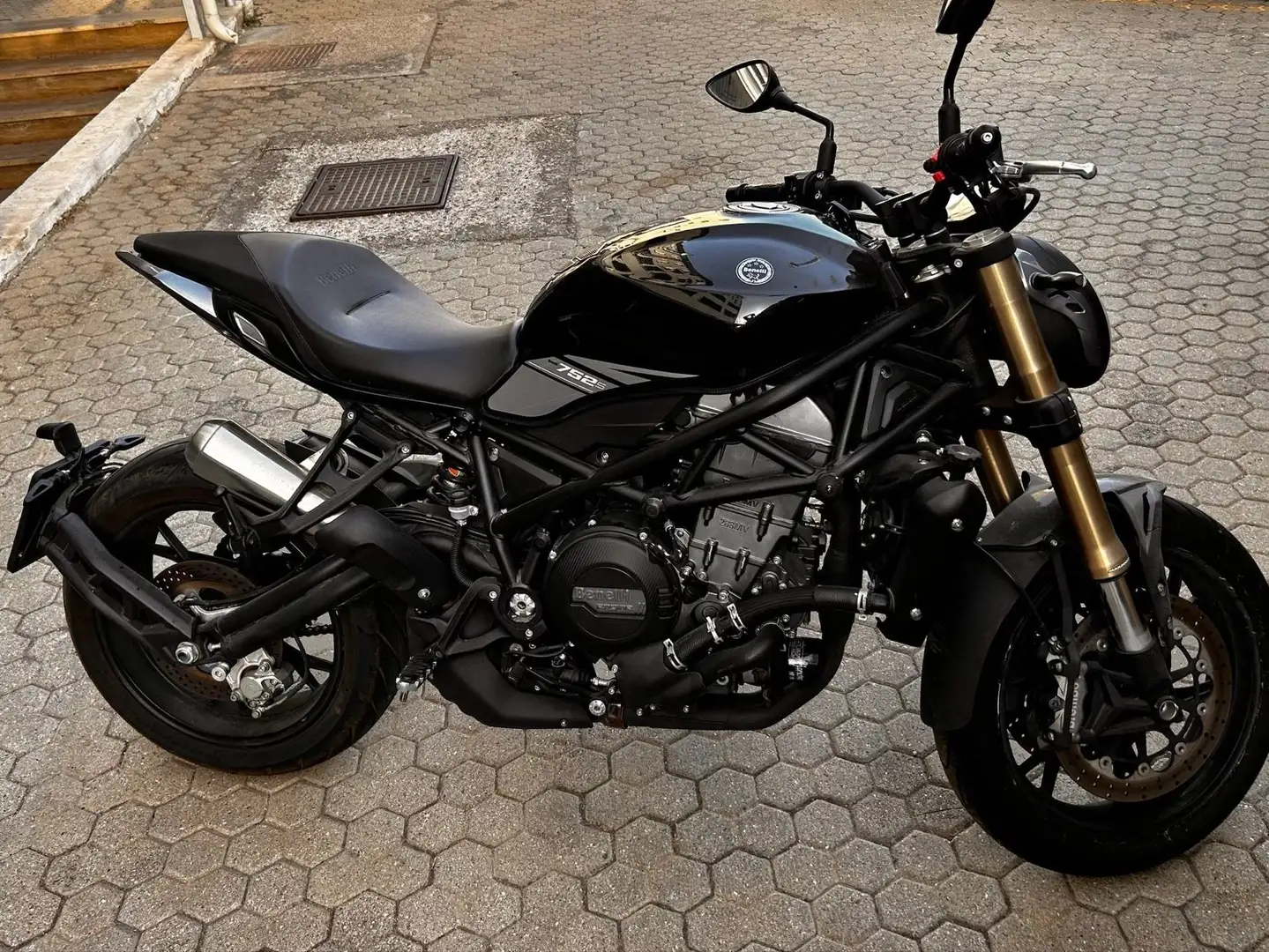 Benelli 752 S - 1