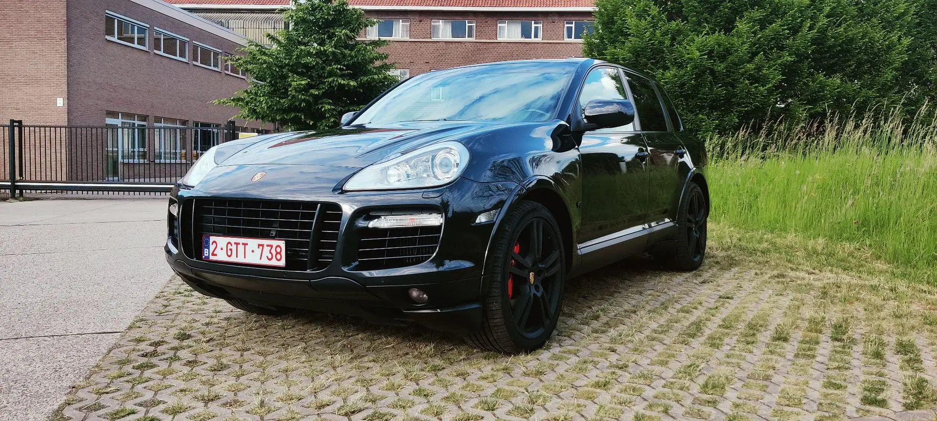 Porsche Cayenne Turbo S - 1