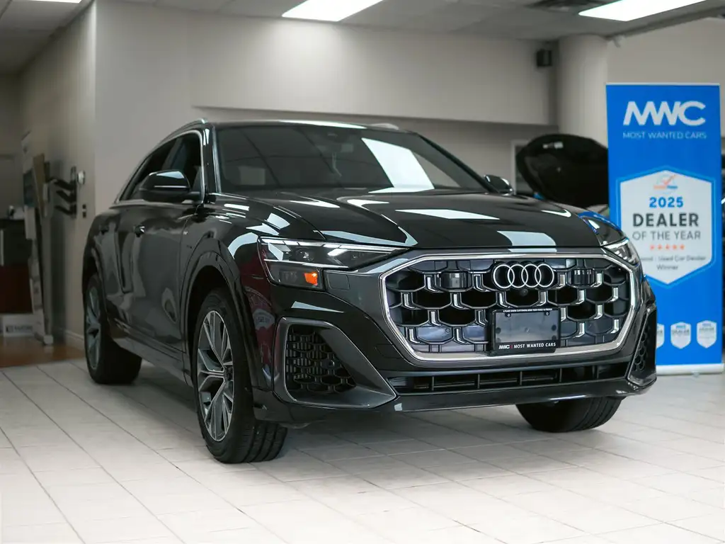 2025 Audi Q8 PROGRESSIV photo 4