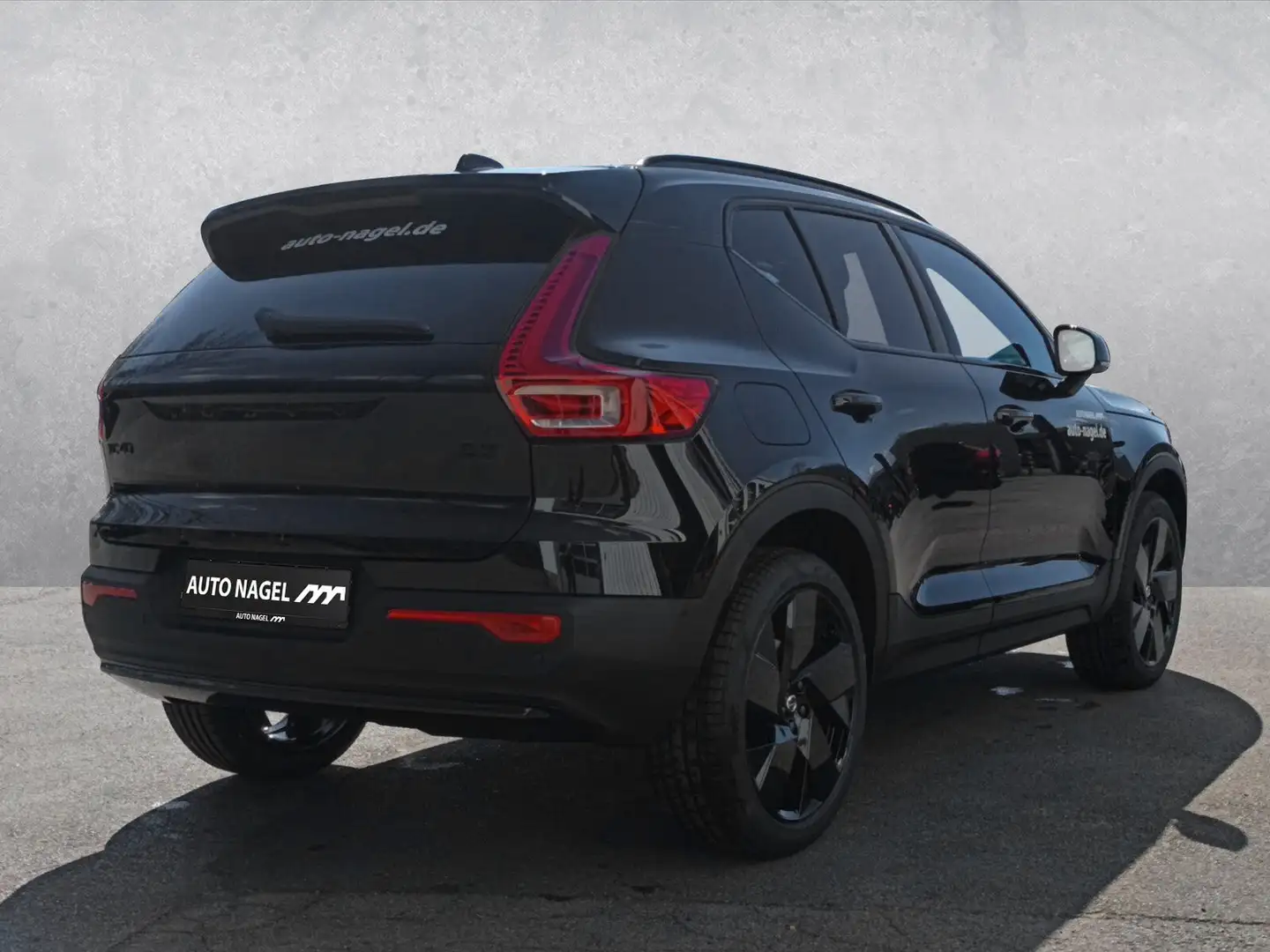Volvo XC40 B3 Plus Black Edition BusinessPaket 360Kam ACC Schwarz - 2