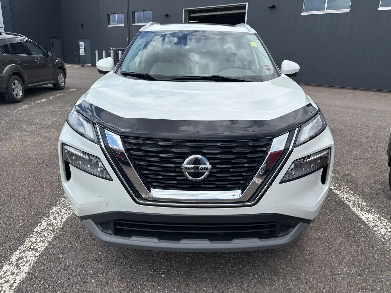 Nissan Rogue снимка Nissan Rogue