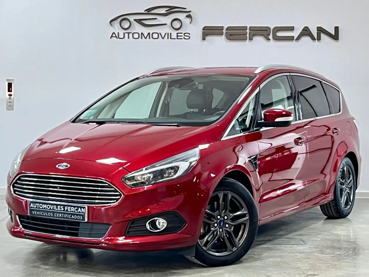 Ford S-Max Vignale 2.0TDCi Bi-turbo PS 210 Rouge - 1
