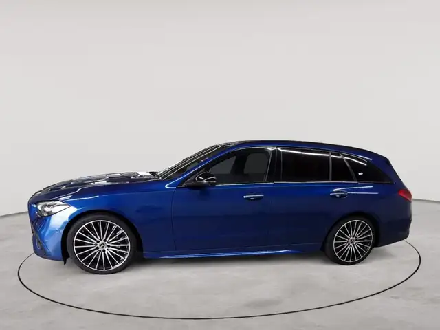 Mercedes-Benz C-Class view 6